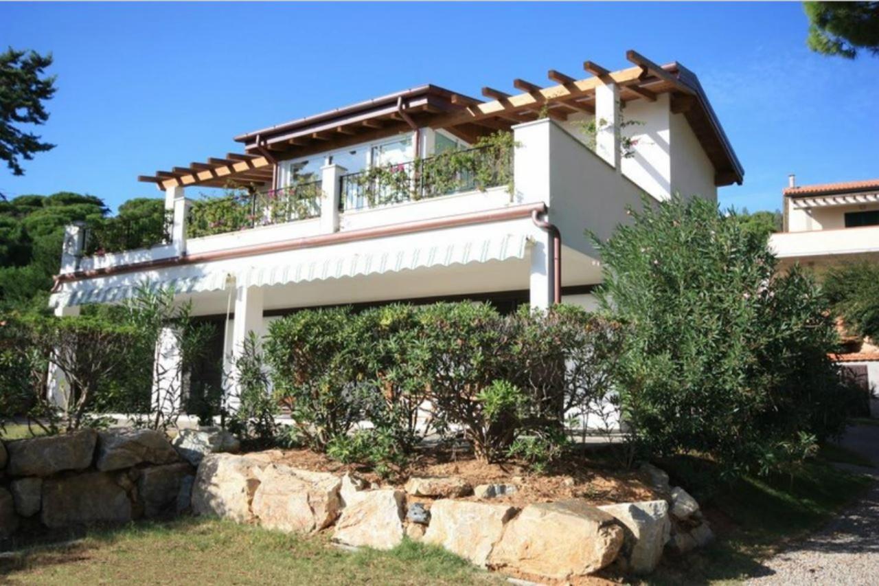 Albatros Aparthotel Capoliveri  Exterior photo